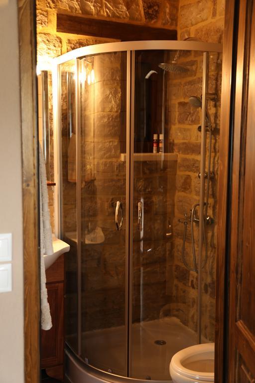 Guesthouse Amalia Kalesménon Zewnętrze zdjęcie
