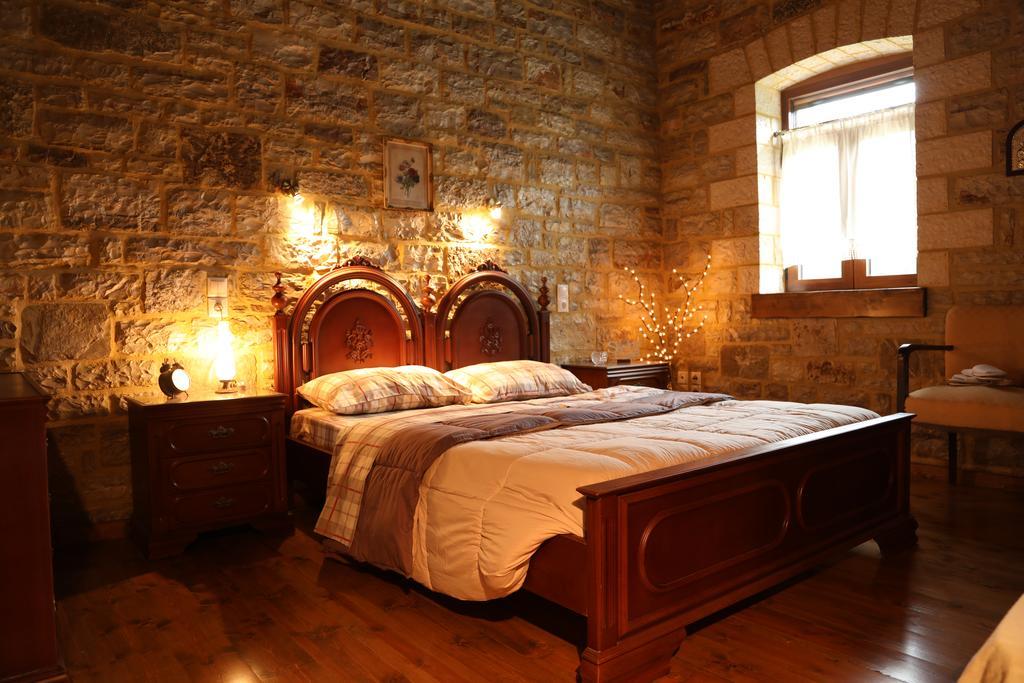 Guesthouse Amalia Kalesménon Zewnętrze zdjęcie